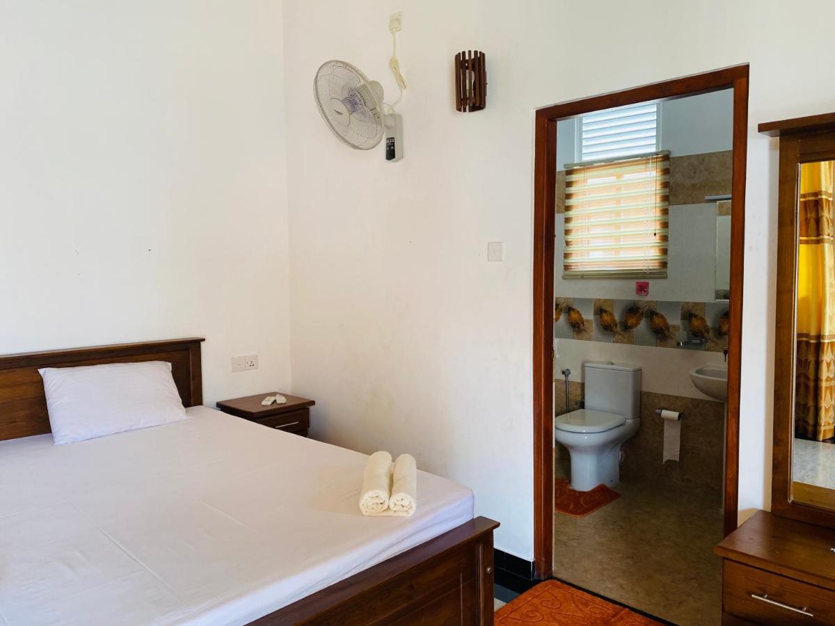 The Kingslayer Resort Negombo Bagian luar foto