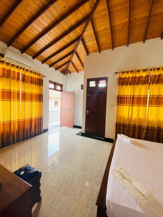 The Kingslayer Resort Negombo Bagian luar foto