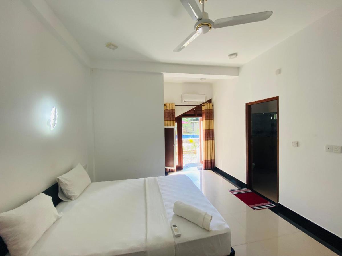 The Kingslayer Resort Negombo Bagian luar foto