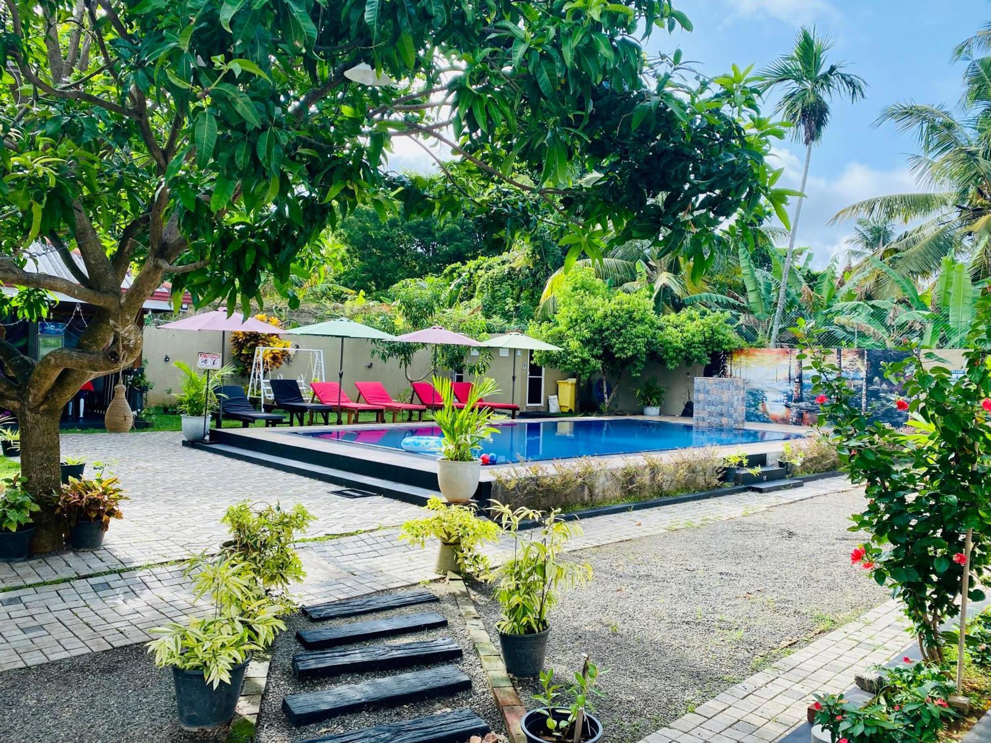 The Kingslayer Resort Negombo Bagian luar foto